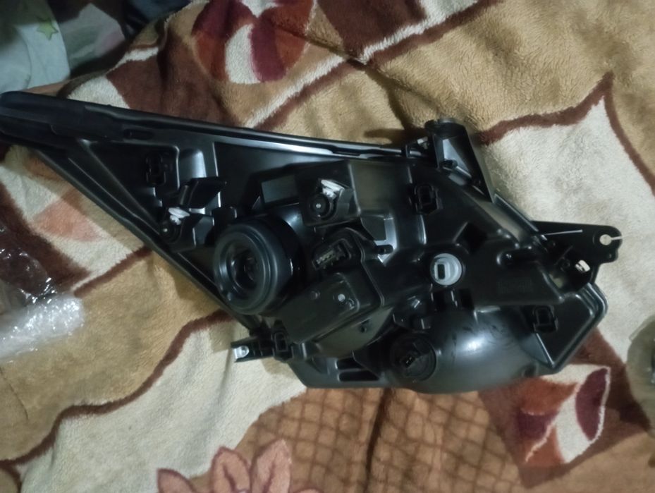 Фары  на Шевроле  кобальт