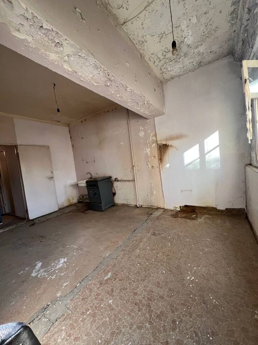 Цум 1/4/9 Торец без ркмонт рядом 110 школа Корея Посольства  Центр