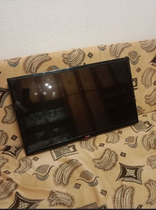 Led televizor sotiladi 32 dyunlik ekran