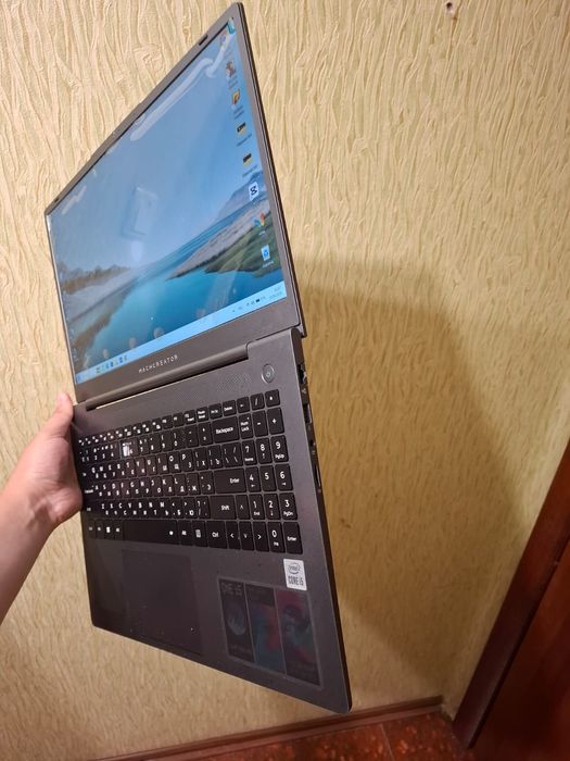 Ноутбук machcreator one i5