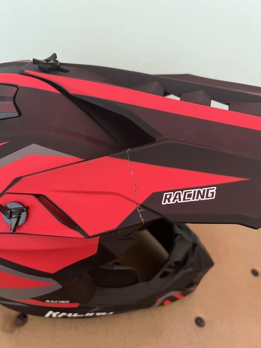 Кросова каска 127 Matt Black/Red Размер S – за ремонт / части