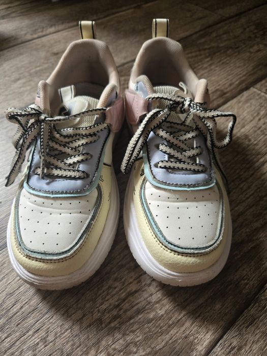 Кроссовки для девочки 36 размер