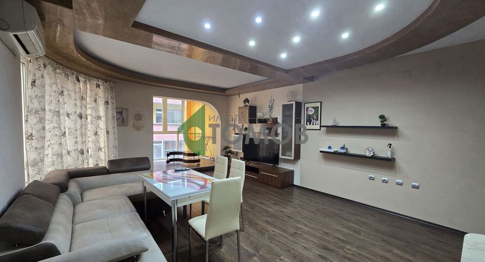 Прекрасно обзаведен тристаен апартамент в кв. Билла 1