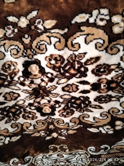 Продается большой ковер