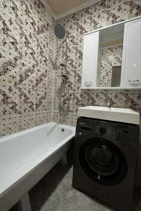 Продам 2х комн кв Батыс школа Билим