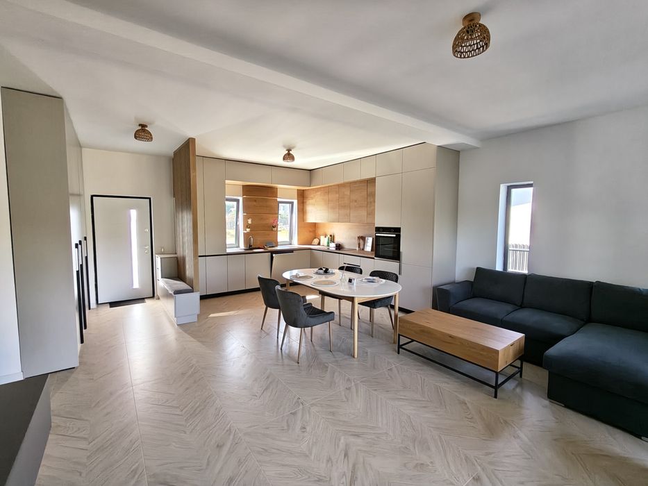 Proprietar închiriez pe termen lung casa noua 3camere mobilata și utilata