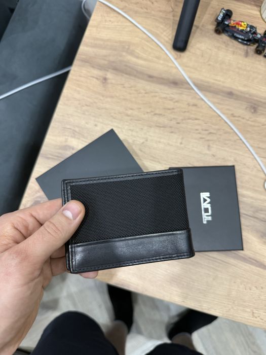 Бумажник TUMI (зажим для купюр)