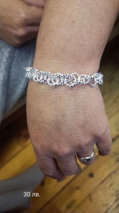 Дамска гривни сребърни