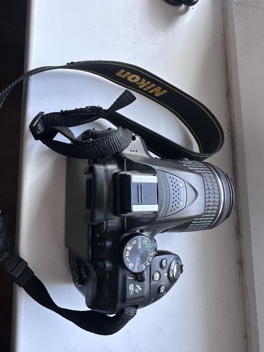 Продам фотоопарат nikon D5300