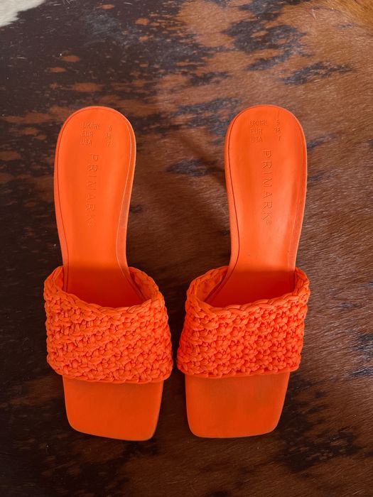 Екзотични високи чехли