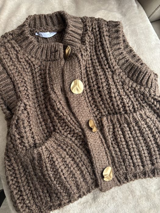 Дамско плетено елече Zara