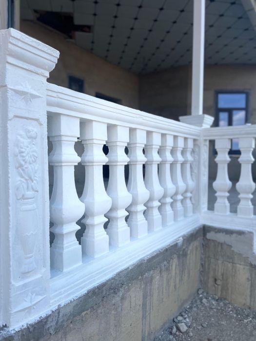 Продам колонны и болясины