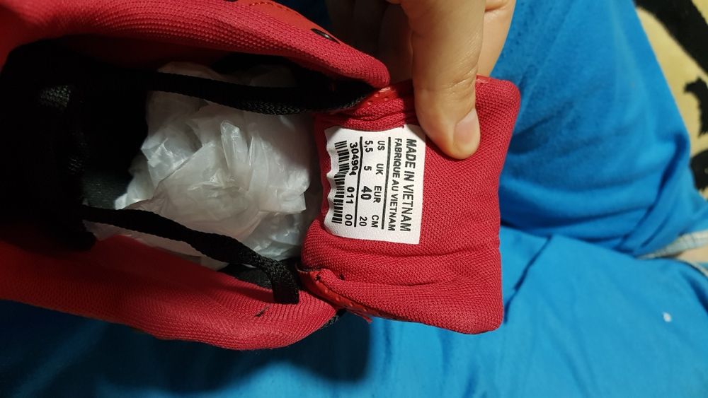 Adidași Nike marimea 40
