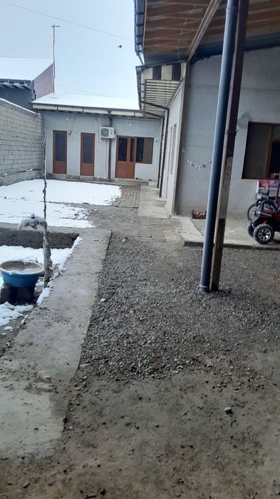 Srochni Uy sotiladi xovli yashashga tayyor