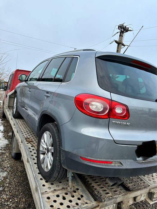 Dezmembrez vw tiguan 2010
