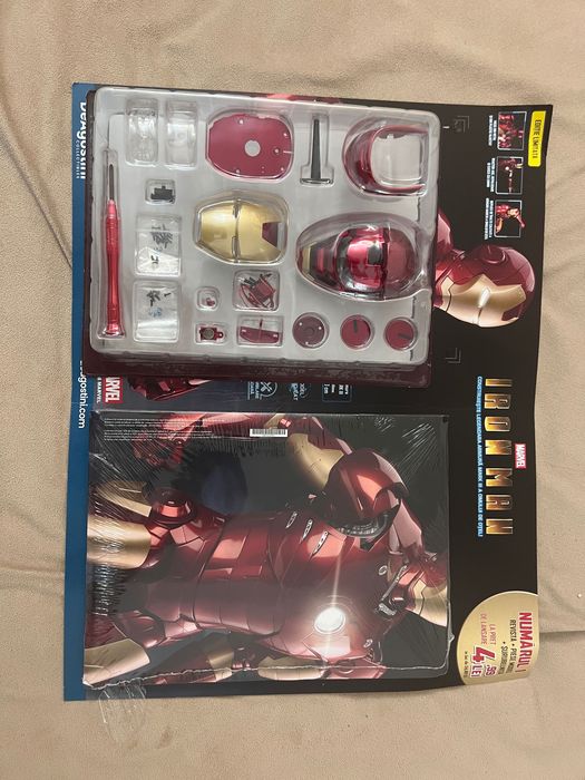 Marvel Casca lui Iron Man - Sigilata de construit
