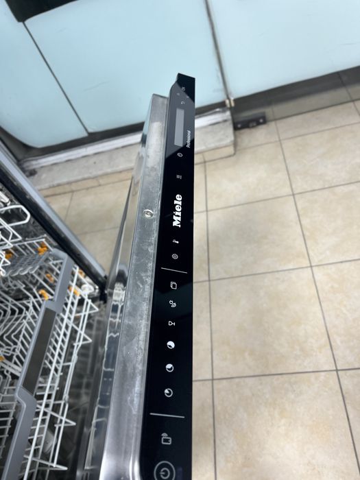 MIELE PFD 104 SCVi XXL професионална миялна за пълно вграждане/Гаранци