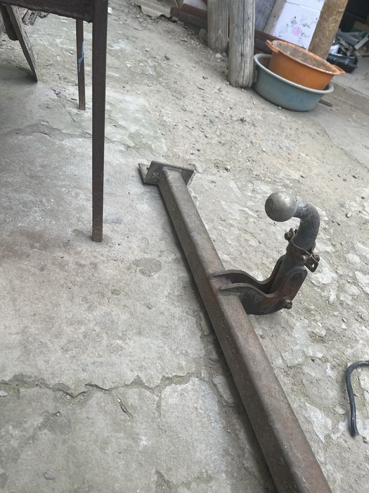 Фаркоп на авто (универсальный/под сварку)