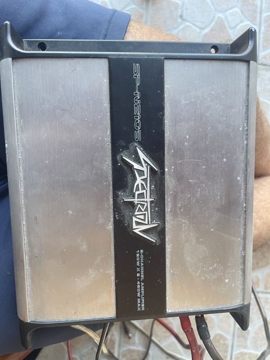 Pachet Bass Auto Complet Spectron: Subwoofer 12" 500W + Stație + Cabluri incluse
