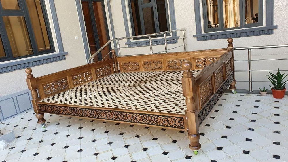 Tapchan Suri karavat