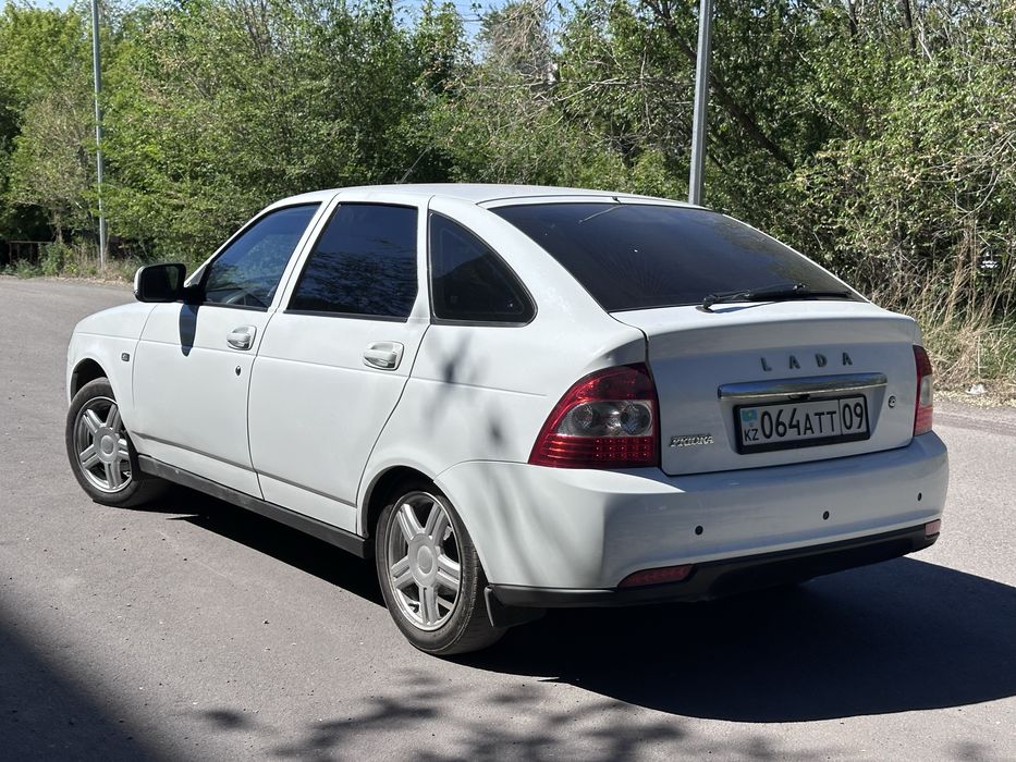 Продам Приору-2 lux