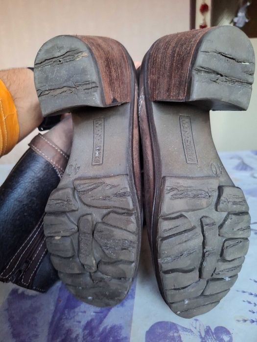 Качествени зимни богуши от агнешка кожа - размер 40