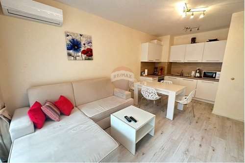 Дава се под наем Двустаен апартамент в Варна, Аспарухово - 65 кв.м за 548.25 € - Снимка #2