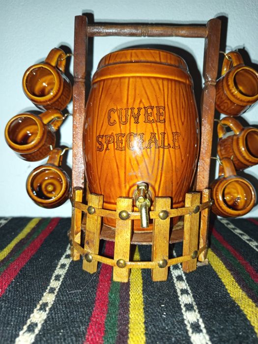 Буренце с шест чашки