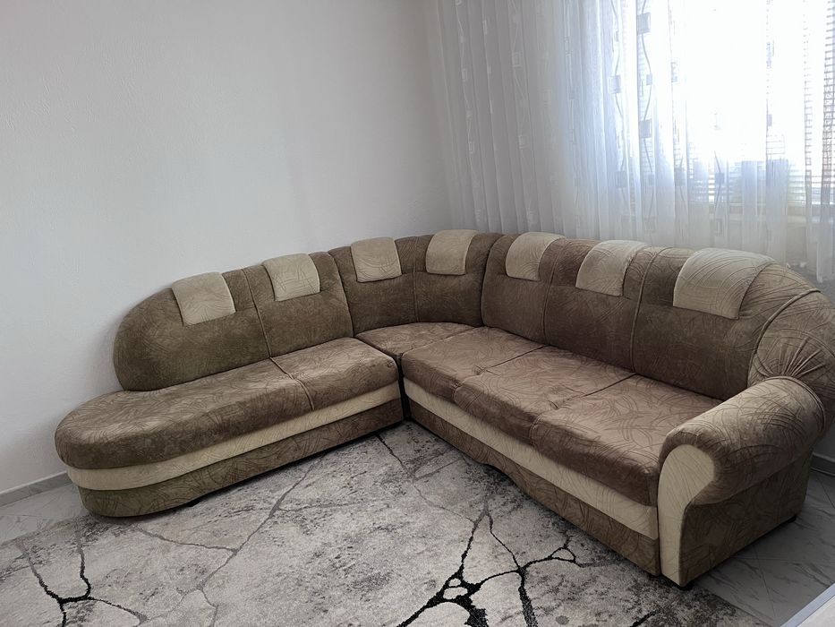 Ъглов диван с функция за разтягане