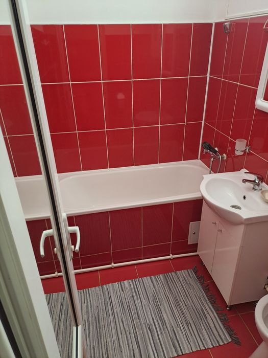 Inchiriez garsoniera