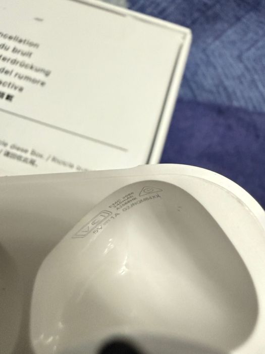 AirPods 4 ANC (2024)