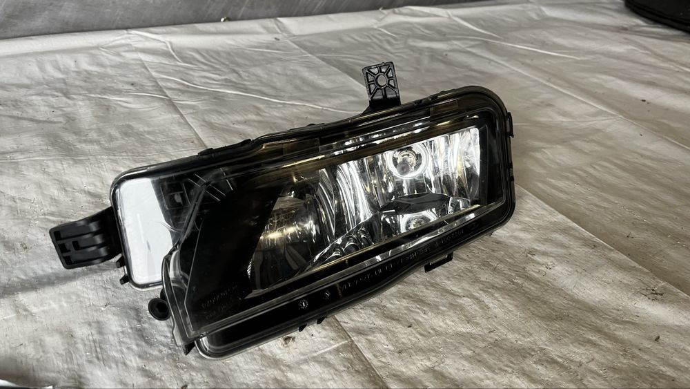 Ляв халоген VW Caddy 2015-2020