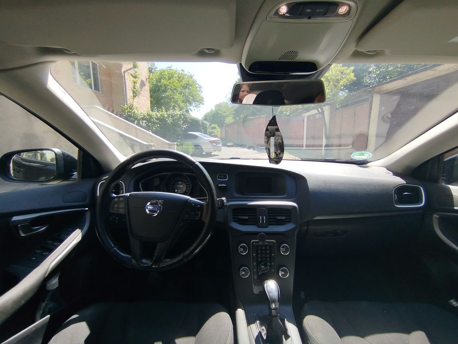 VOLVO V40 2016 — imagine 5