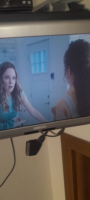 Тв андроид BOX oтворен с Бг програми и др.