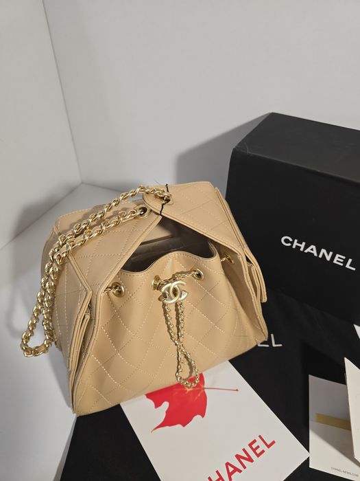 Налична чанта Chanel Hobo 25S  бежов