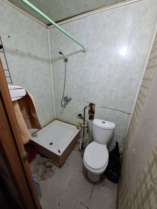 Продам однокомнатную,центр