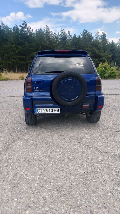 продавам тойота раф 4 много добро състояние бензин всичко платено