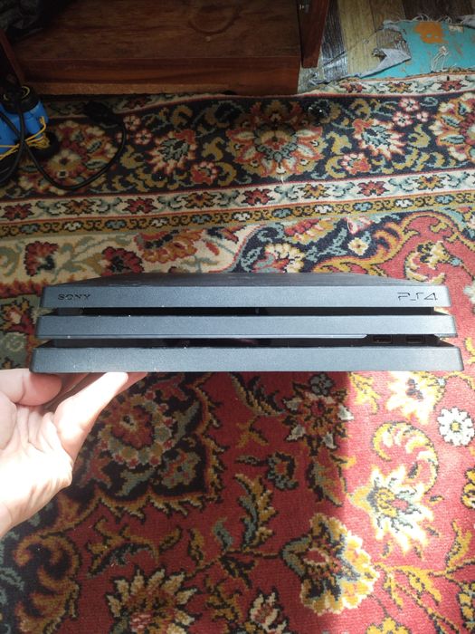 Playstation 4 pro 1 TB