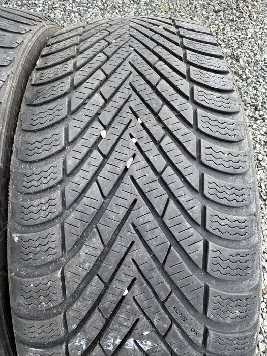 Set 2 anvelope 215 50 r17 pirelli de iarna
