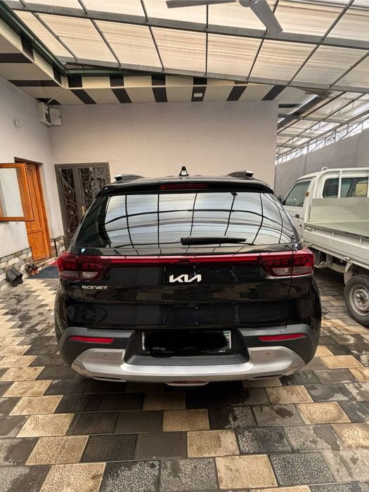 Kia Sonet 2025 black