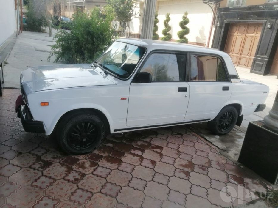 Jiguli 2107 sotiladi