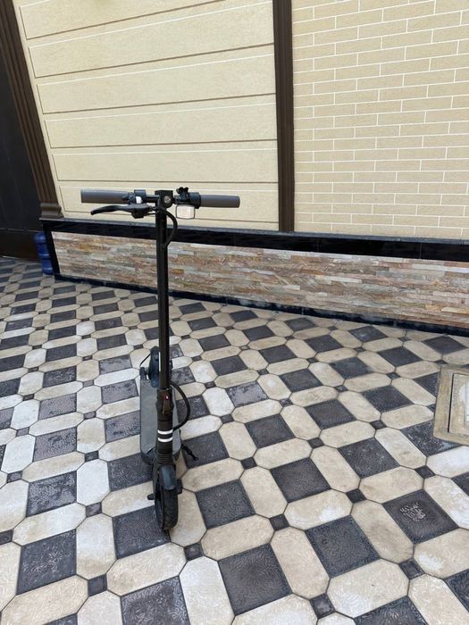 Skuter samakat batarekaliy