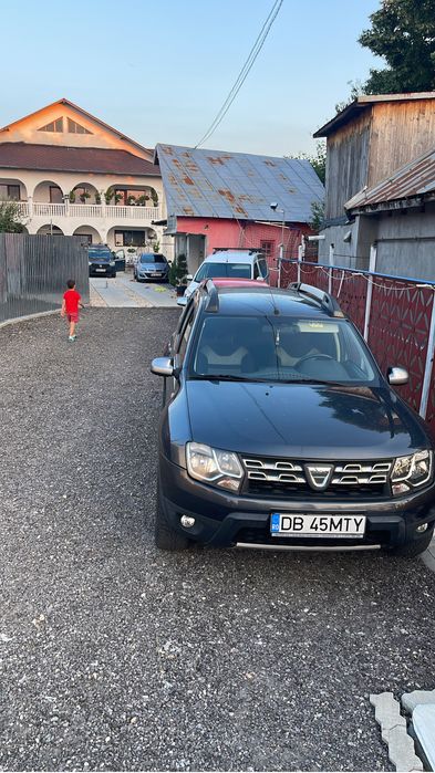 Dacia Daster benzina . Motor 1,2 , cai 125 , 4*4 .masina intretinuta exemplar de nota 9!