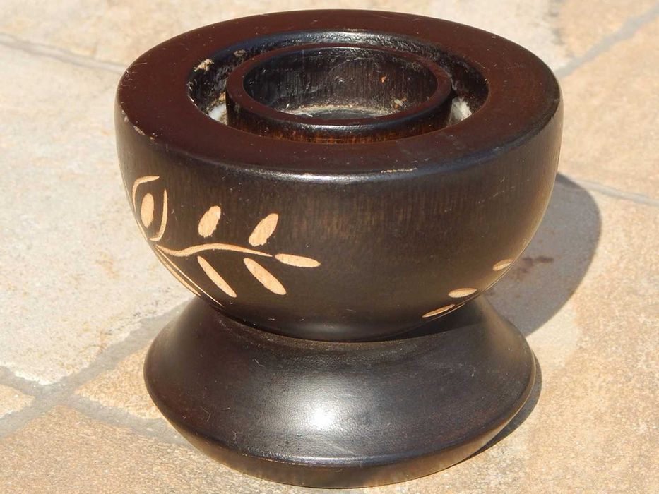 Suport lumanari lemn natural motive africane