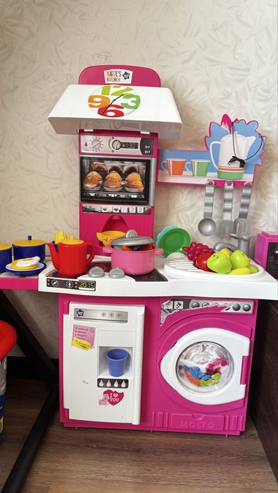 Продам детскую кухню