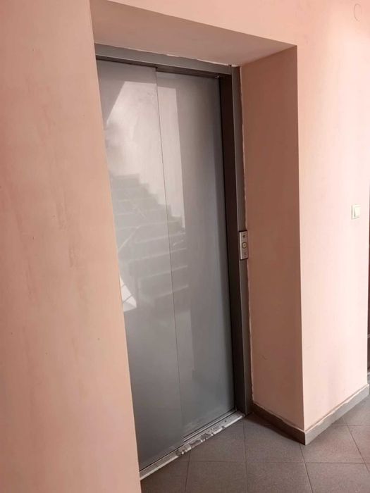 Продава се Двустаен апартамент в Плевен, Идеален център - 54 кв.м за 2019 €/кв.м - Снимка #8