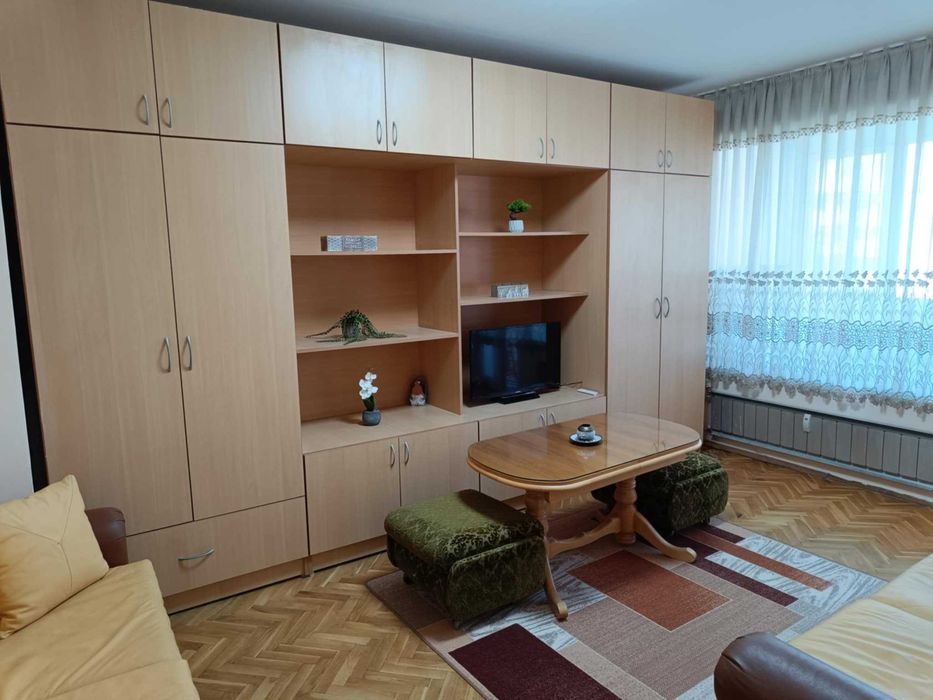 Дава се под наем Тристаен апартамент в Варна, Възраждане 1 - 90 кв.м за 612 € - Снимка #2