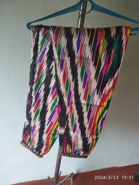 Национальная одежда ,хан атлас