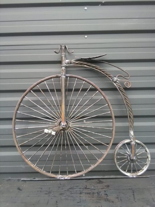 Decor perete deosebit.Sculpturi VELOCIPED realizate manual!