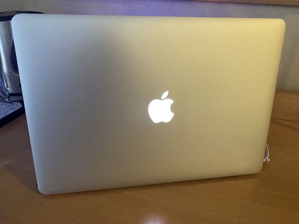 Macbook retina 15 mid